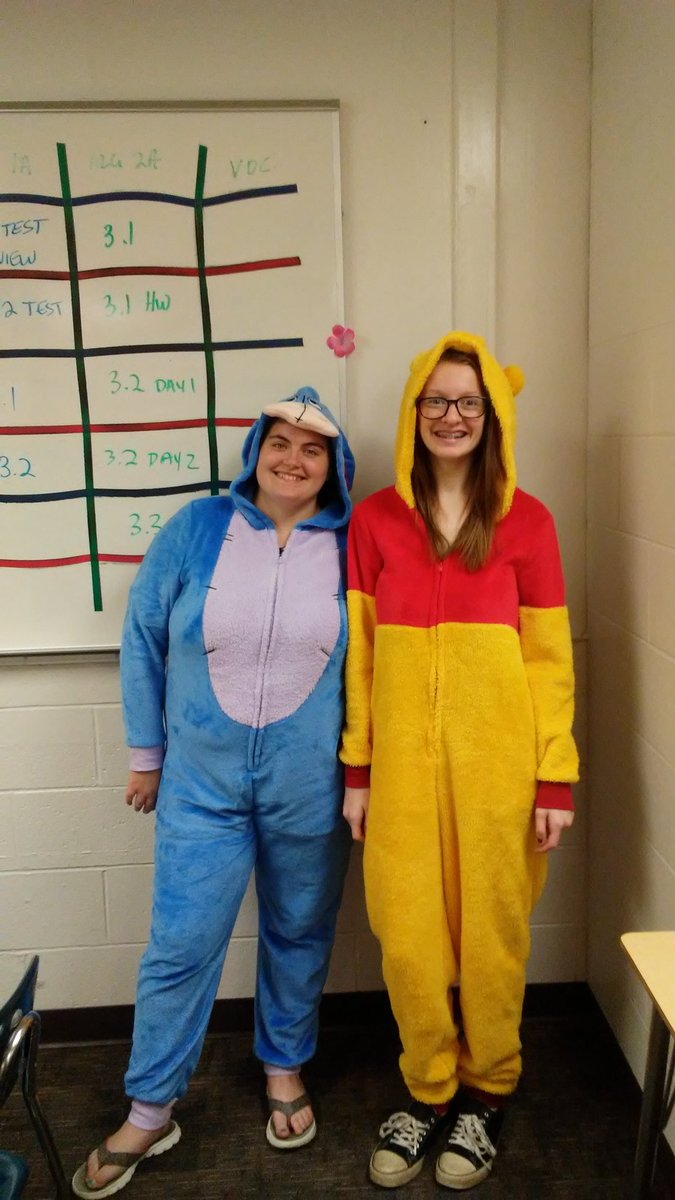 kellseia456's tweet photo. Just need a tiger and piglet nowπ
#cometsHoco17
@gl_council https://t.co/73oArff6nF