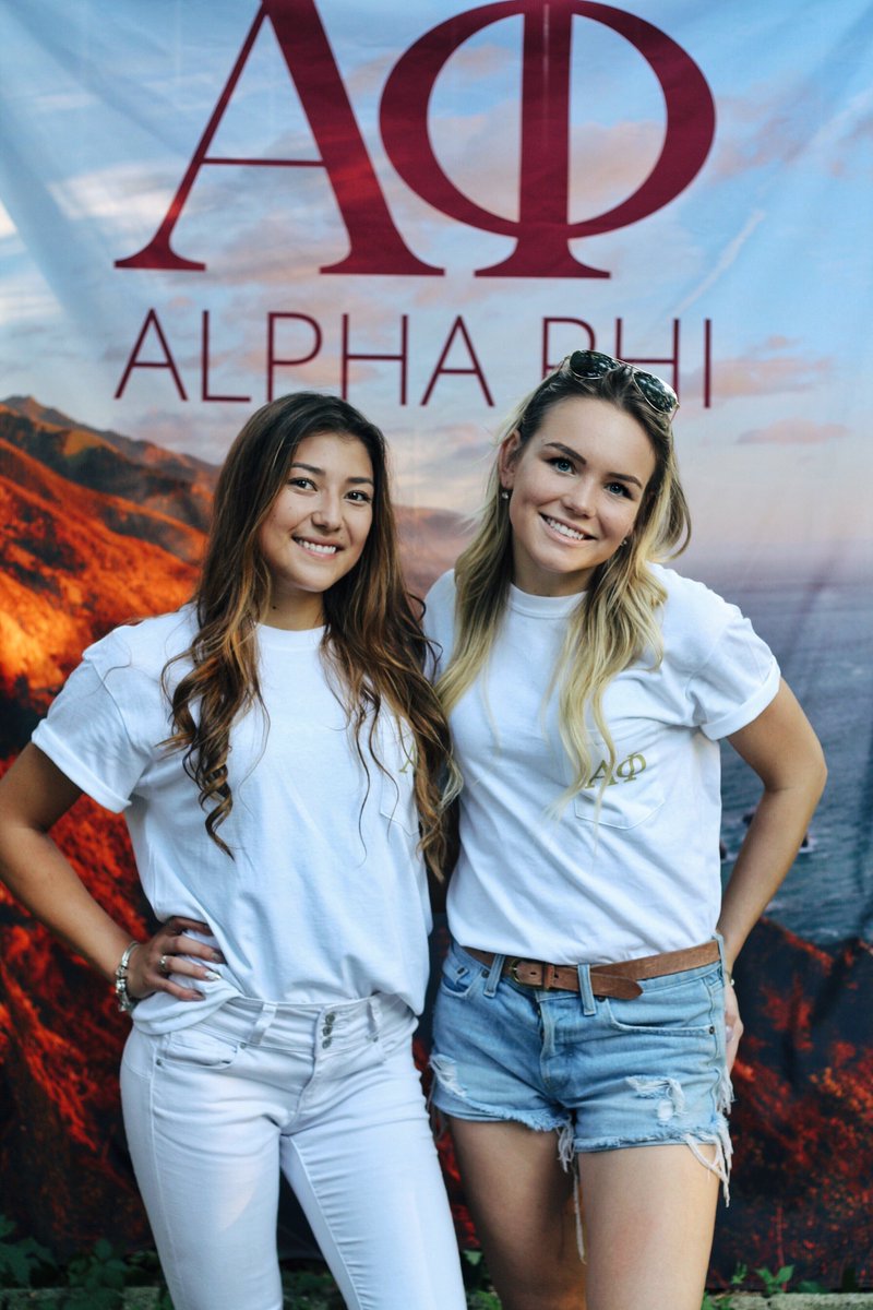 Thank you <a href="/Flags_Unlimited/">Flags Unlimited</a> for our beautiful Alpha Phi banner. It was the perfect picture backdrop!