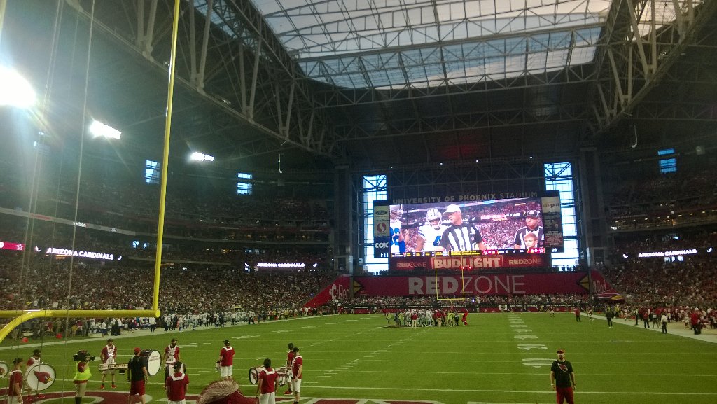 UncookedMeatloa's tweet photo. Little late but I went I saw Im pissed49ers aren't gettin passed tho#RiseUpRedSea https://t.co/HHHjWU3jdo