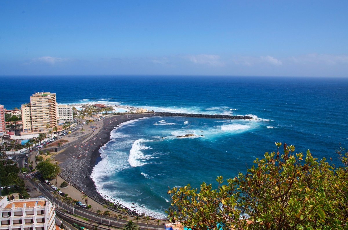 VisitPtoCruz's tweet image. ¡Feliz #DiaMundialdelTurismo desde #PuertodelaCruz! Disfruta de un paseo por San Telmo, el ambiente de Martiánez... #VisitPuertodelaCruz
