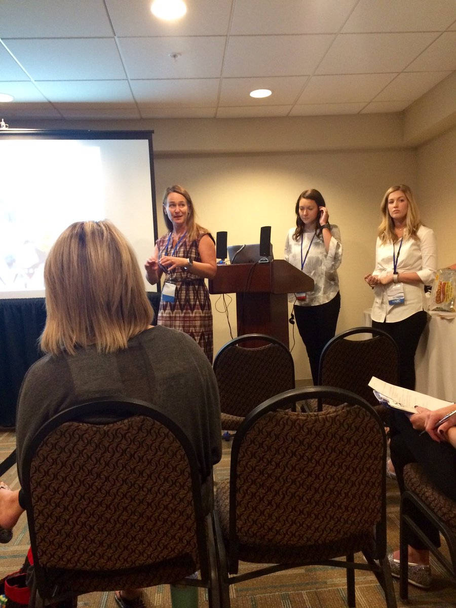 Southwest middle presenting on their daily advisory. <a href="/CHARACTERplus/">CharacterPlus</a> #CIASTL17 #proud