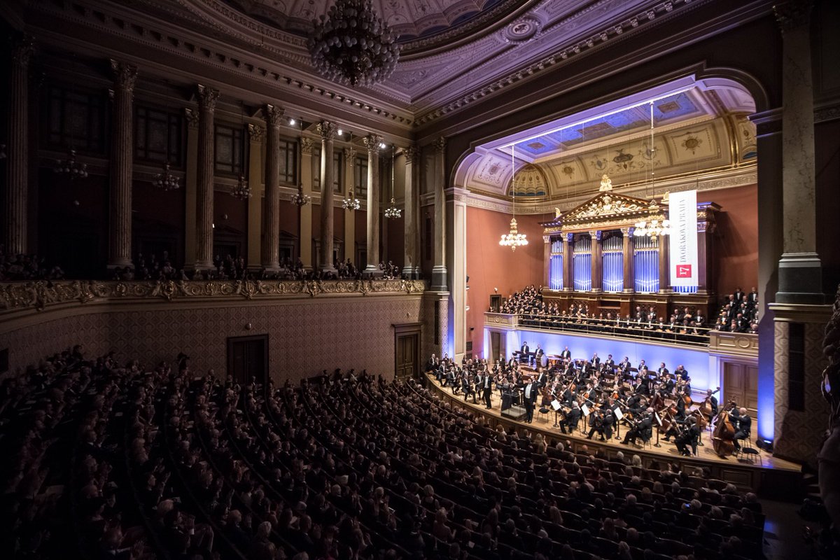 viennasymphony's tweet photo. #CONCERT #impressions #dvorakfestival #Prague #TomasNetopil #simonasaturova #adamplachetka Foto:Martin Divíšek/Petra Hajska @DvorakovaPraha https://t.co/BvVsE0FOIE