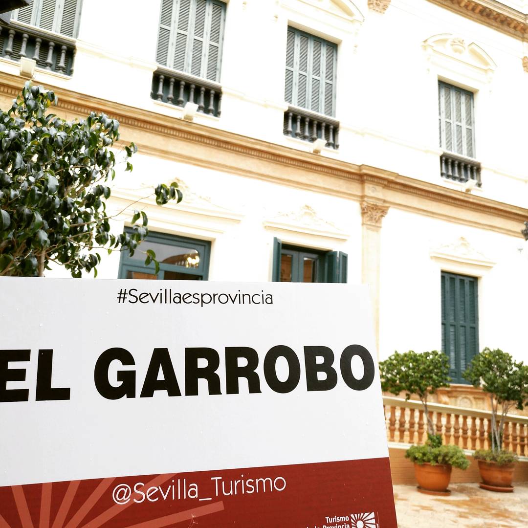GarroboJoven's tweet photo. "El Recreo de la Alameda". Las Sirenas en @Sevilla_Turismo  #Sevillaesprovincia #ElGarroboenSevilla https://t.co/bQqYcEPKJA