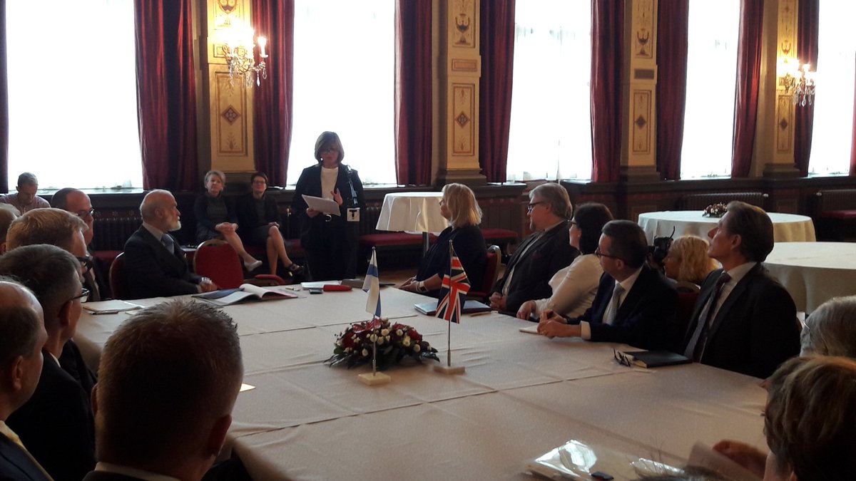 RaijaLindell's tweet photo. #Tampere 'en Raatihuoneella keskusteltiin Brexitin vaikutuksista bisneksen tekoon @amnmartin #kauppakamari #COBCOE #elinvoima https://t.co/WFredhETAi