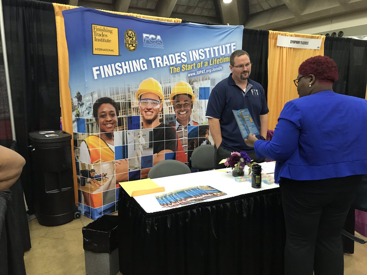 BaltDCBldgUnion's tweet photo. @BldgTrdsUnions Spending the day at @MayorPugh50 1st Annual #WorkBaltimore fair. Great turnout https://t.co/IzIvqdFFG5