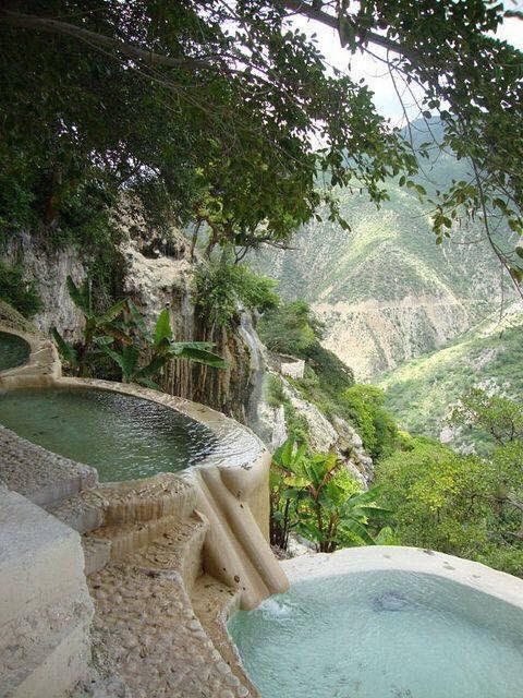 SECTURHidalgo's tweet photo. Hoy celebramos el #DíaMundialDelTurismo y qué mejor que disfrutándolo en #HidalgoMágico. !Ven y déjate cautivar! @SECTUR_mx  #WTD2017 https://t.co/rGzRX0h1yh