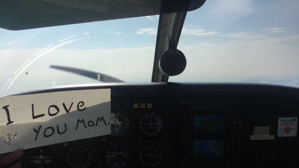 Tiil4's tweet image. I love you Mom 💜💜🖤