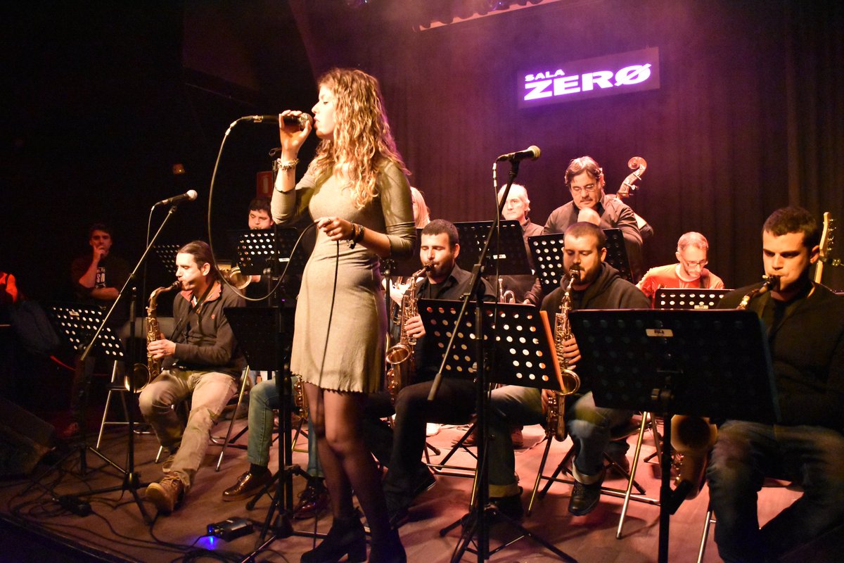 Encara ens queden places per a la Big Band de l'Aula Músics!

Encara hi han places limitades per a alguns instruments a la Big Band de Jazz.