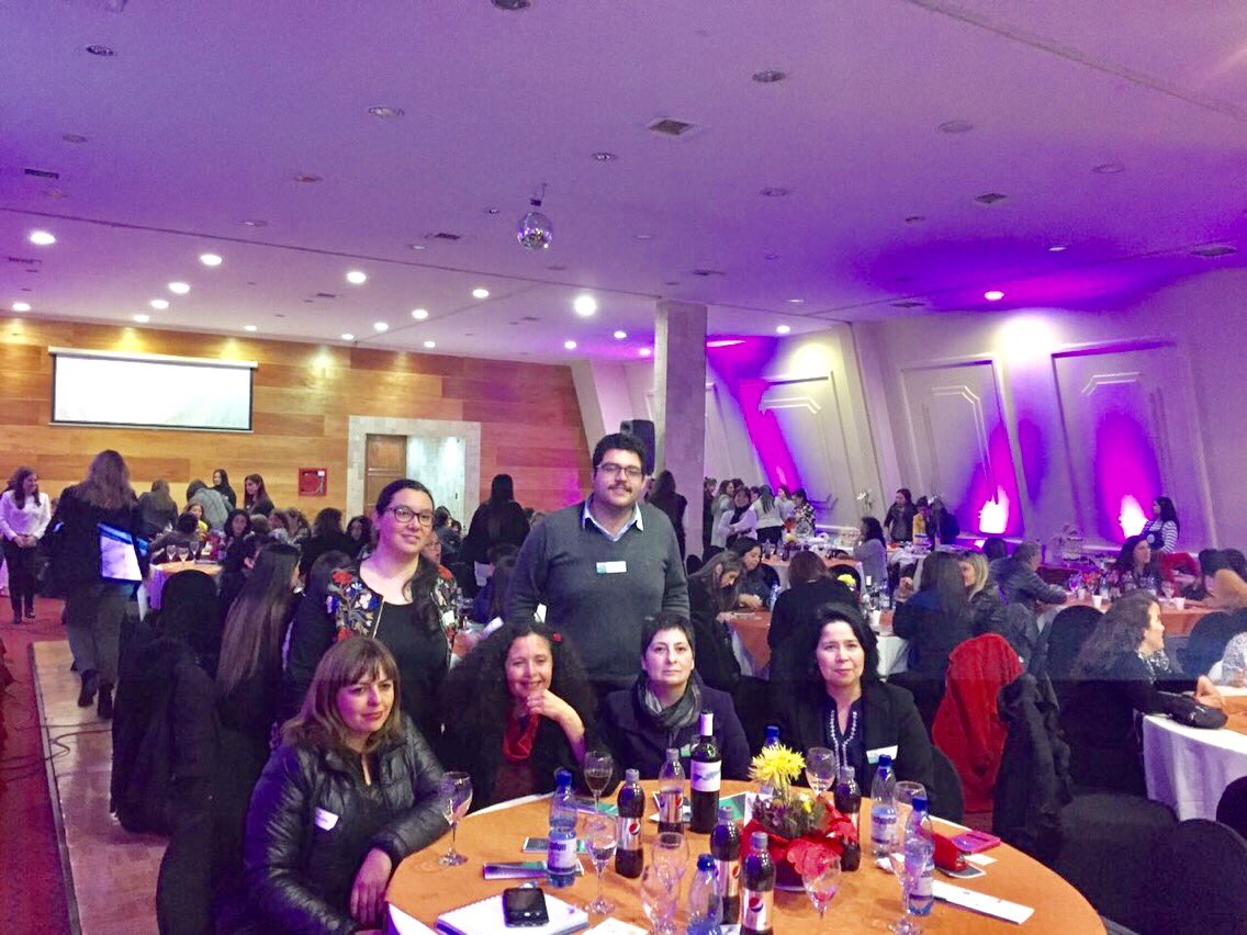 soyvitomartinez's tweet photo. Una gran convocatoria de mujeres del #Biobío y #Ñuble tuvo el evento organizado por @UrbanStationCCP, "Me equivoqué y qué" https://t.co/WMp1yQBWHH
