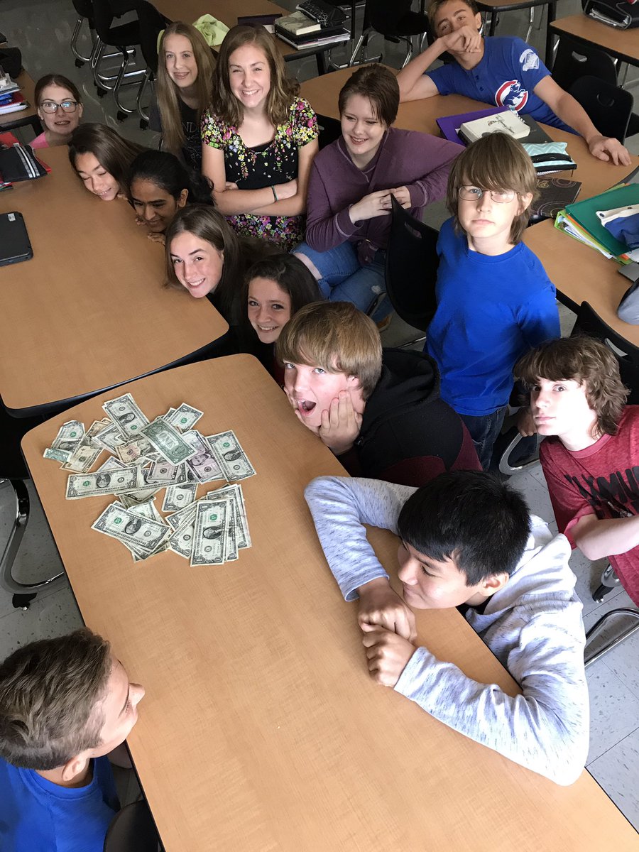 SnellTeach's tweet photo. Generous kids from Team 8-2! Donating $$ for hurricane relief!#thatsrotolo #101ALAG https://t.co/0npwvlnENH