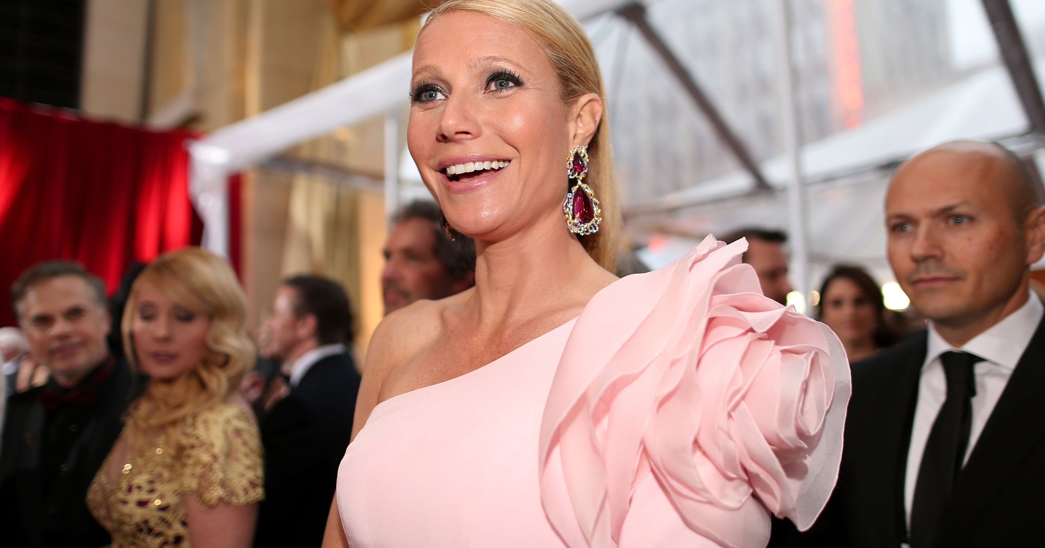 Happy Birthday Gwyneth Paltrow: 45 and fine!  
