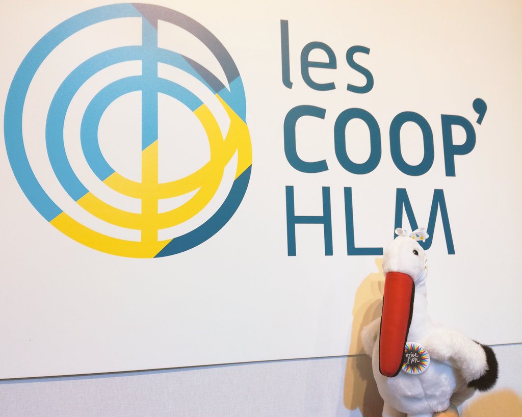 Je vous attends encore quelques minutes avant de partir pour la soirée <a href="/LesCoopHlm/">Les Coop Hlm</a> !