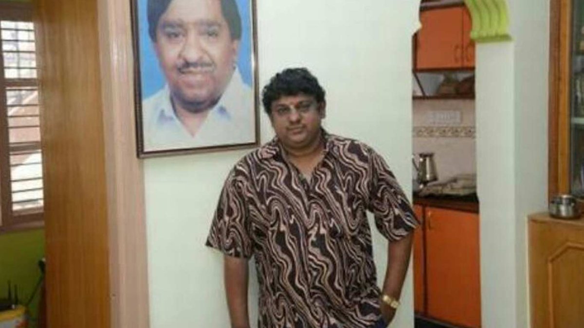 CiniSuddi's tweet image. ಪಿಆರ್‍ಒ ಸುಧೀಂದ್ರ ವೆಂಕಟೇಶ್ ಹೊಸ ದಾಖಲೆ
goo.gl/yjLG4k

#PRO #SudheendraVenkatesh #ಸುಧೀಂದ್ರವೆಂಕಟೇಶ್ #ದಾಖಲೆ #ವೆಂಕಟೇಶ್