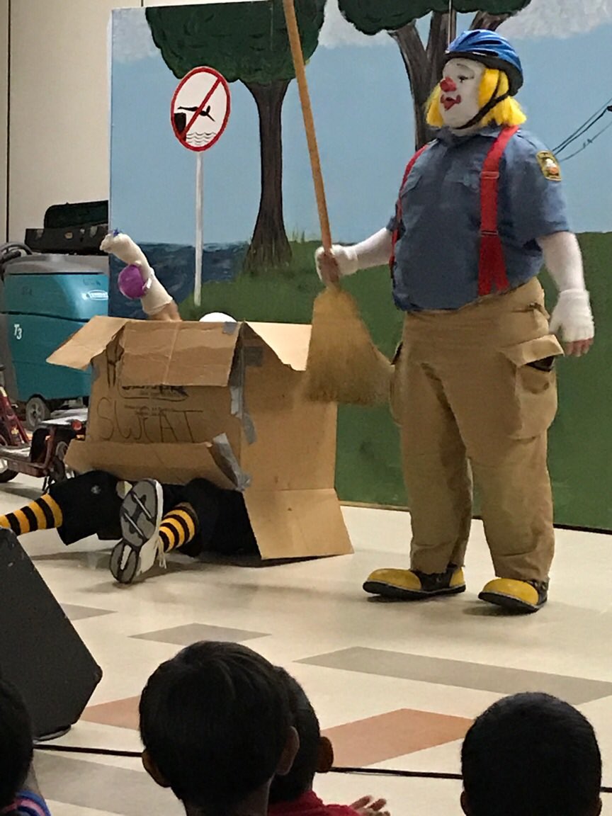 AndrewsFirst's tweet photo. The Plano Fire Dept. Fire Safety Clowns were very entertaining as we learned about staying safe! https://t.co/DLP02fe8p7