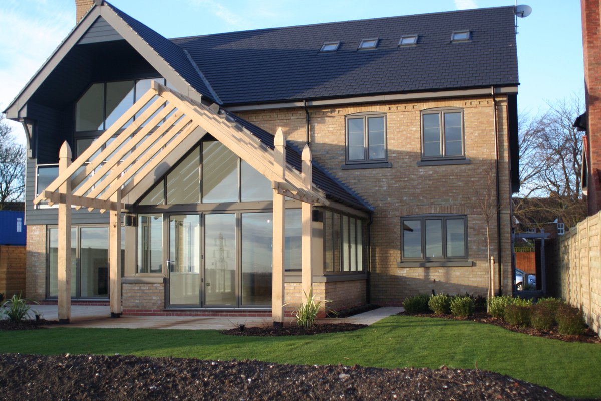 BloorieWindows's tweet photo. For all of your glazing installation solutions, please call @BloorieWindows on 01284 277230 for more info on how you could save money today! https://t.co/sUeNAH4orJ