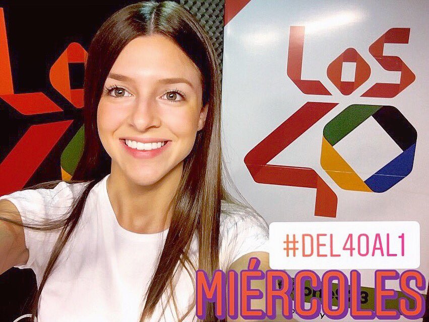 los40Paraguay's tweet photo. Mitad de semana 🙌🏻 @faduahuespe te acompaña como todas las siestas en #Del40Al1. Escribínos al 0974 923 923 #Pone923 https://t.co/0PZRvsorOZ