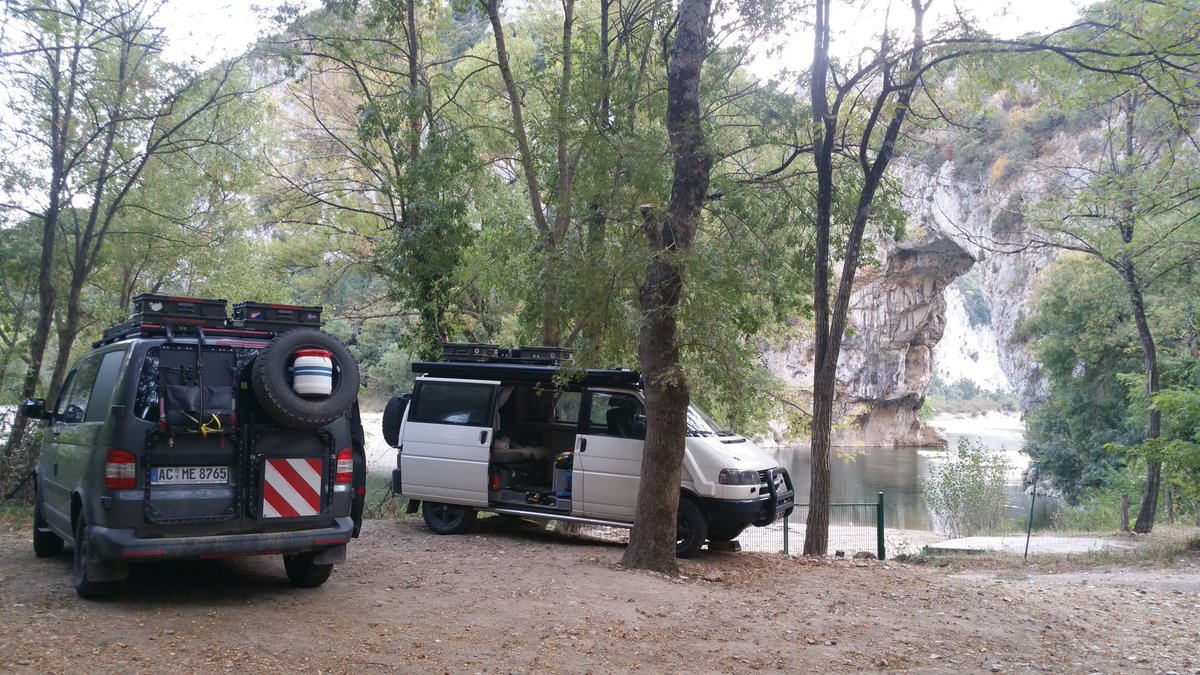 Dalph's tweet image. pole position!
CP direkt am Pont d'Arc