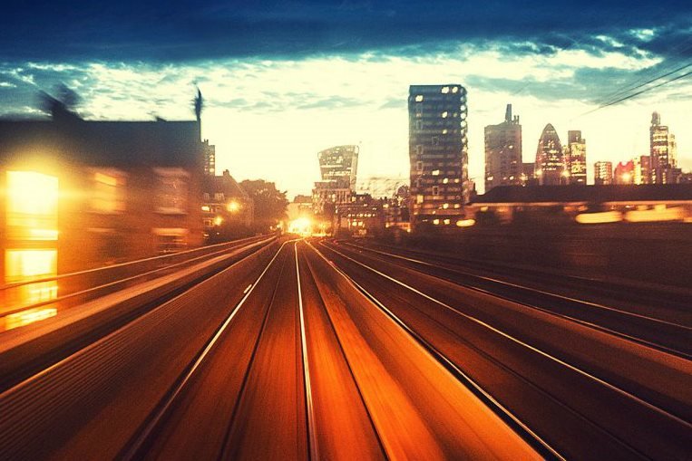 _PaulMcCormick's tweet photo. Great article 1st horizontal #DBFO initiative UK. Clients will be excited. #Heathrow Southern #Rail. Only @AECOM https://t.co/ooDMxFXaUZ https://t.co/kq4LFskYaW