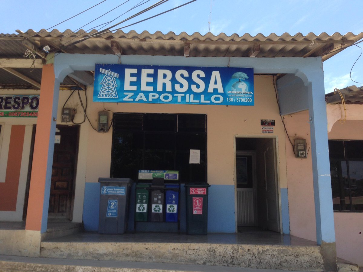 eerssaoficial's tweet photo. La atención en las ventanillas de la #EERSSA  Agencia  #Zapotillo @alimjf22 
¡Porque la energía somos todos! https://t.co/0PyUQ8qejf