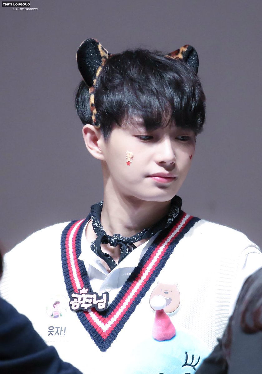trlongguo's tweet photo. 170901 용산 팬싸인회 #김용국 #용국 #金龙国 https://t.co/z0dEymF1SS