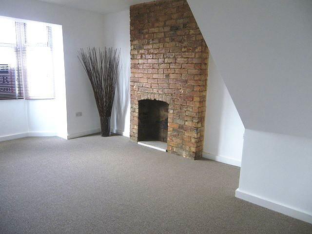 2-bed #property in  #Nottingham to rent now, £550 pcm. Contact branch for a viewing ldrs.ly/3G7F3