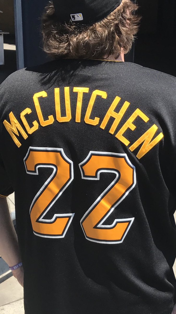 ezlenk's tweet photo. ALL CUTCHED UP TONIGHT!! @Pirates #LetsGoCutch #LetsGoBucs #KeepCutch #PirateForLife @TheCUTCH22 https://t.co/OGHZDJbVLE