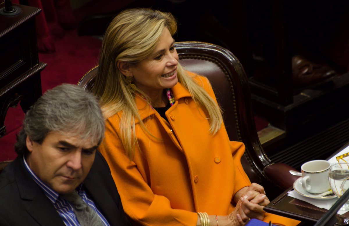 Sesión Especial en <a href="/SenadoArgentina/">Senado Argentina</a>