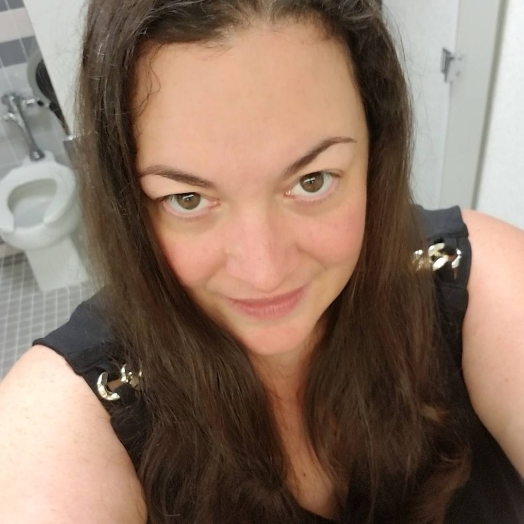 jah1974's tweet image. Thx @beautycounterhq 4 making a difference 4 myself &amp;amp; others who battle frizz! #SmoothControl #sayonarafrizz #saferbeauty #whatsitallabout