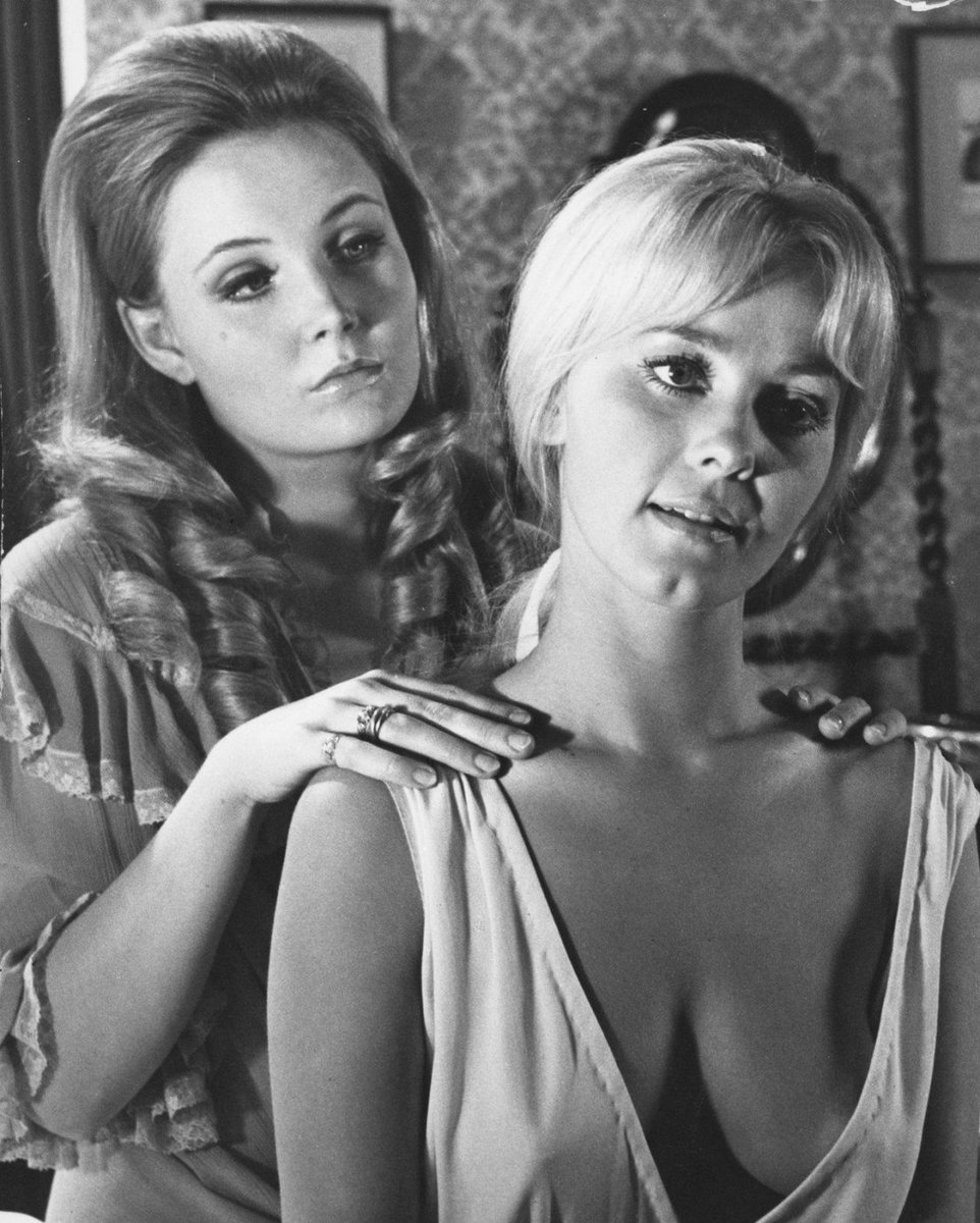 Pippa Steel &amp; Yutte Stensgaard -- 
LUST FOR A VAMPIRE (1971)
#horror #sexploitation #grindhouse #drivein