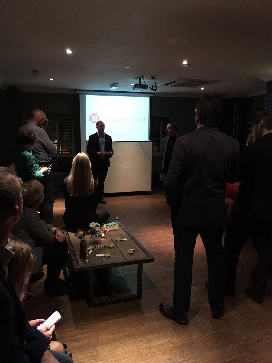Fab evening hearing from the team @rewardmycause. Exciting and much needed #innovation for #charity sector. #FGC250 Support now at crowdcube