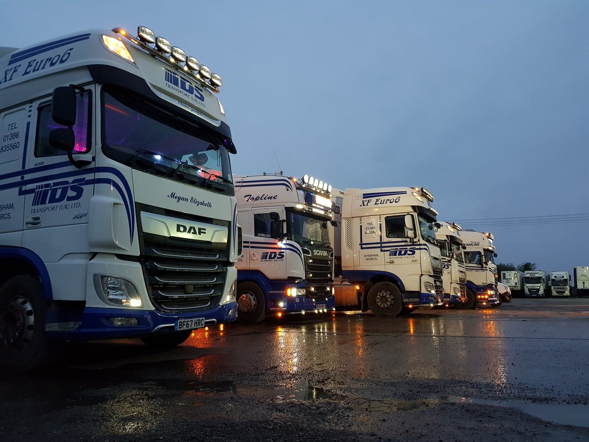 idstransportuk's tweet photo. Lined up and ready to hit the road! #IDS #keepontrucking #DAF #scania #v8 https://t.co/tjtNOmp9BS