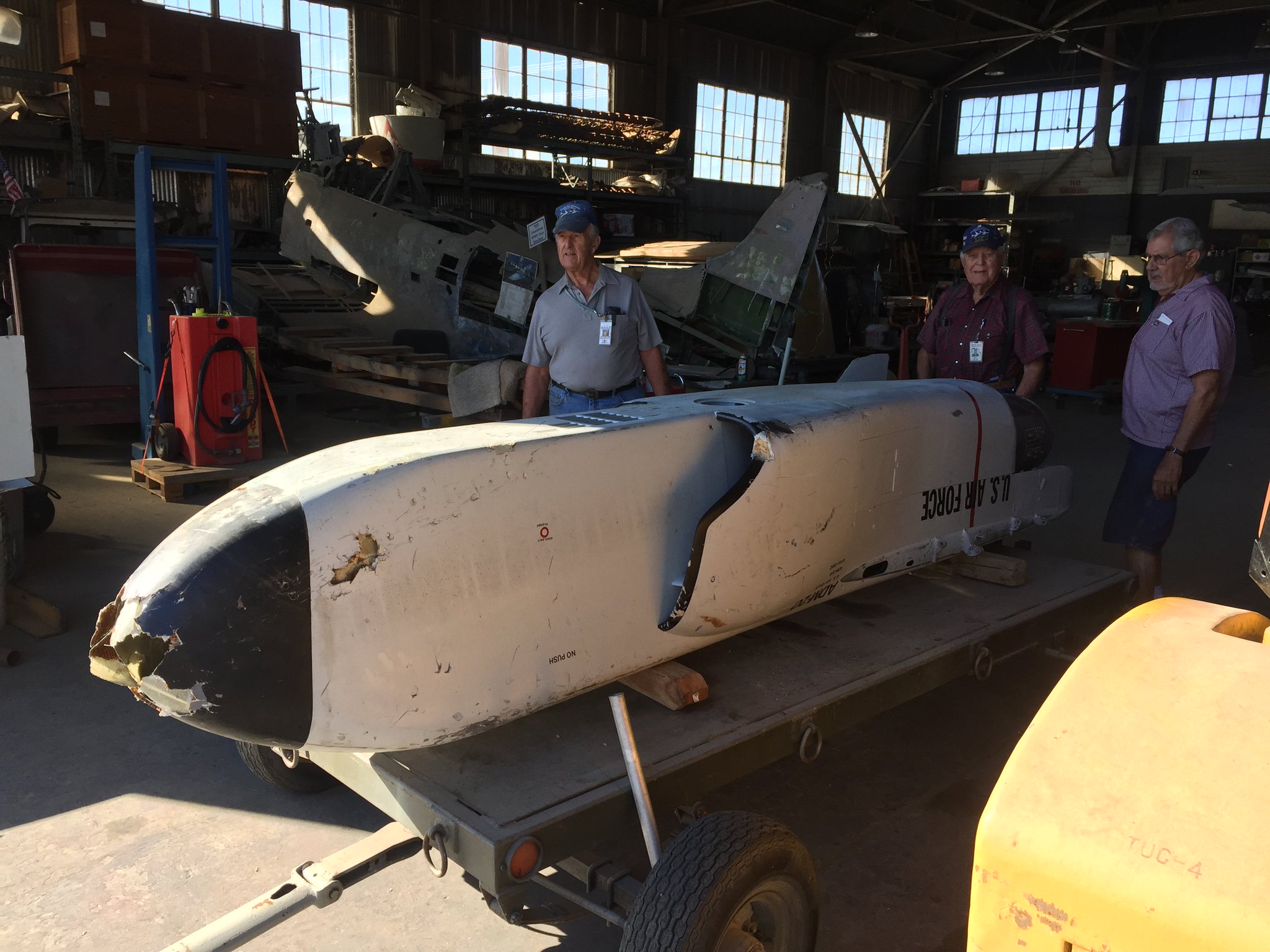 DKwDdNZXoBAGm9d.jpg:large