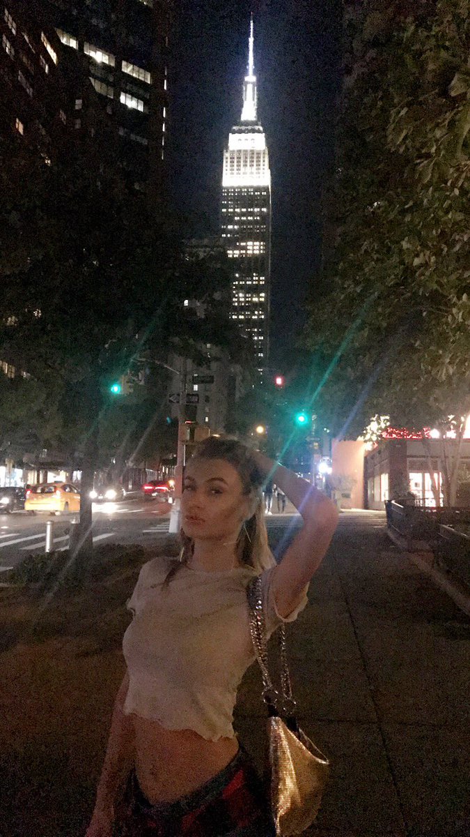 nataliaxstarr tweet picture