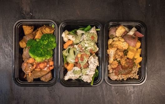 ReBuiltMeals's tweet photo. #WednesdayWisdom If you’re eating healthy meals but still not seeing results, it may be your portion sizes. We can help with that! https://t.co/iMtb8jSr7e