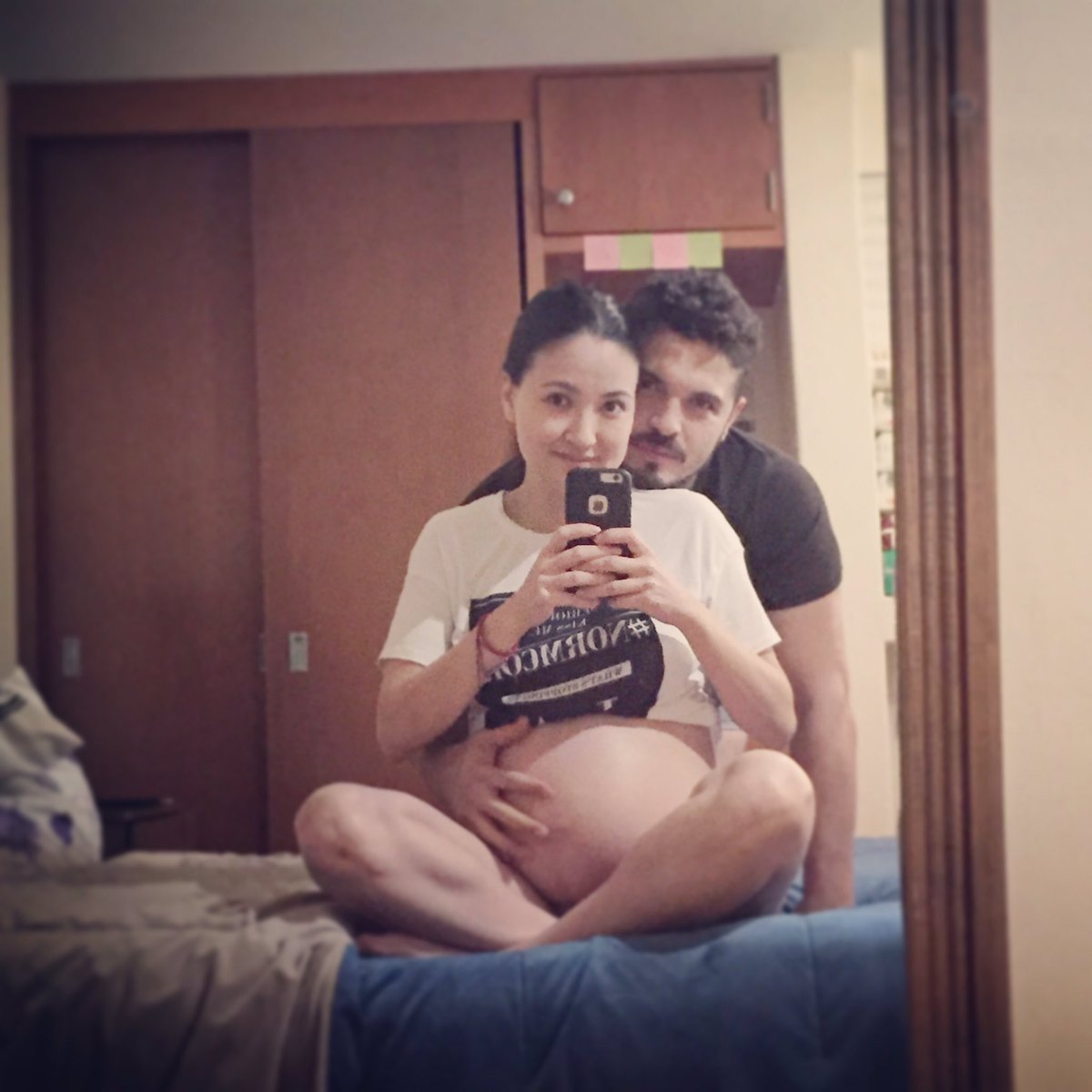 AnaRent's tweet photo. Dios mío... La cantante y actriz Marla Hiromi Hayakawa Salas (@_Hiromi), falleció junto con su bebé en labor de parto. Descansen en paz. 🙏🏻😕 https://t.co/llG6qj0TEr