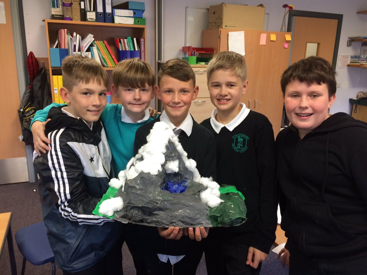 StrathmorePS's tweet image. P7 have been learning about Scotland&apos;s physical features. Great model of pyrimidal mountain #cooperation #createevidence of learning