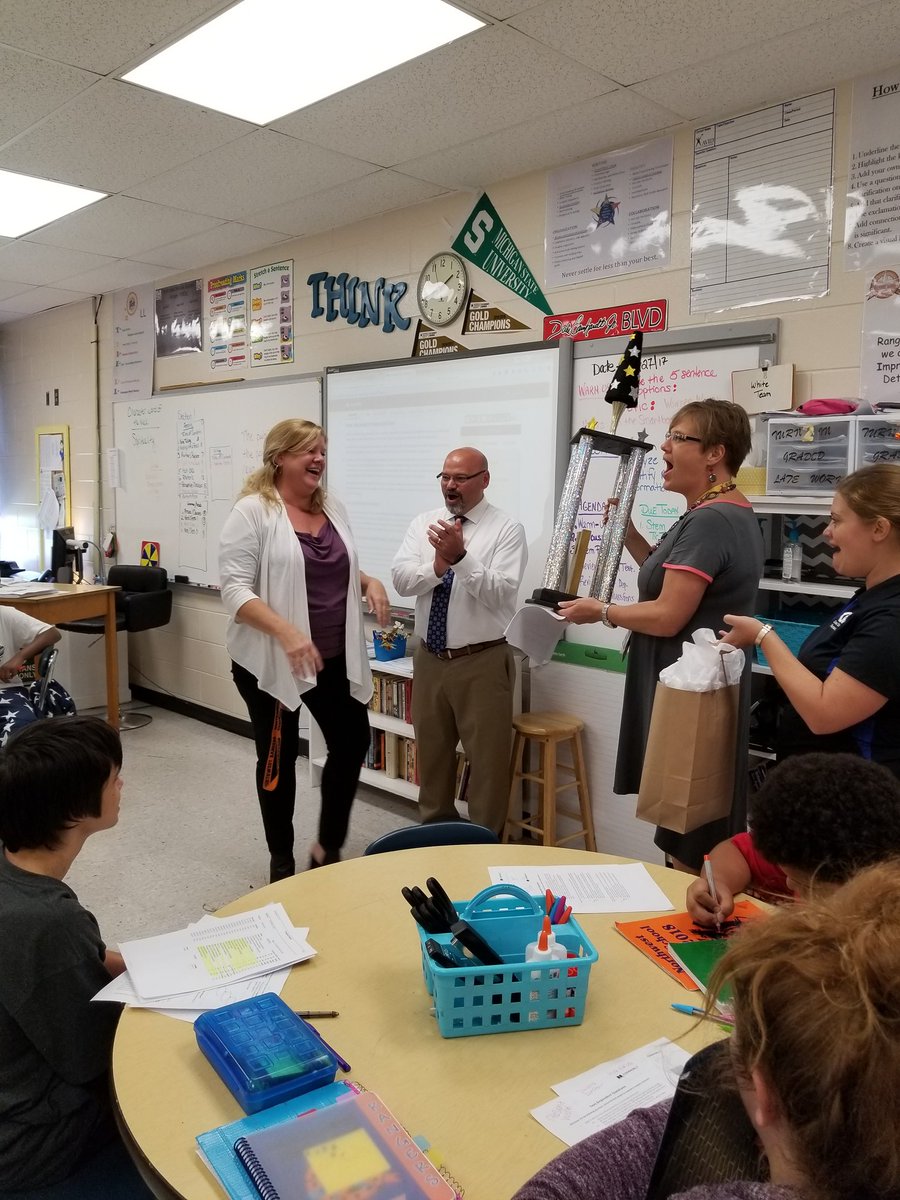 mstaal_kcsavid's tweet photo. Congrats to our inaugural WICOR Wizard Ms. Warner nominated by her students for her AWESOME use of WICOR strategies!  #WICORWIZARD https://t.co/NeKB82sUjw
