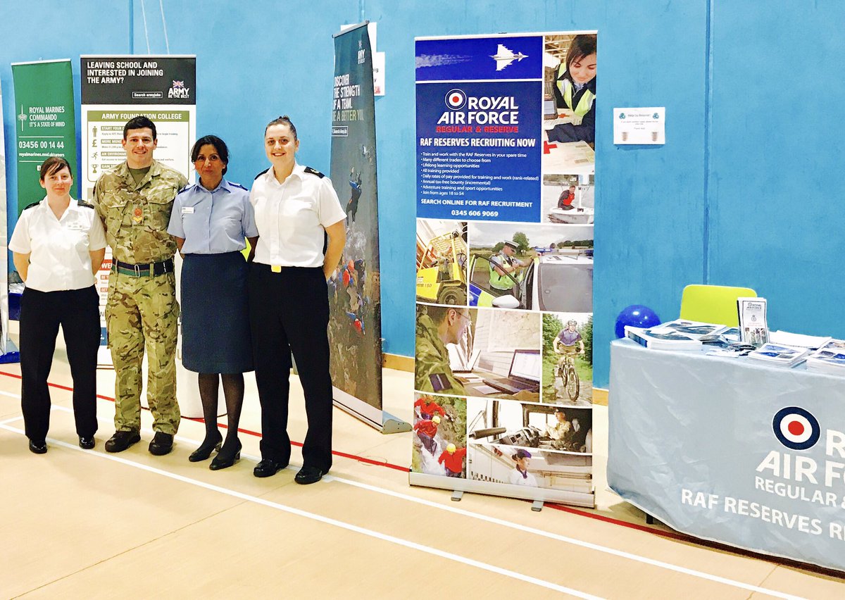 Engaging with Public showing them what careers the Armed Forces have to offer @hamptonj429 #RCTJobFair #onelifeliveit @AfcoCardiff