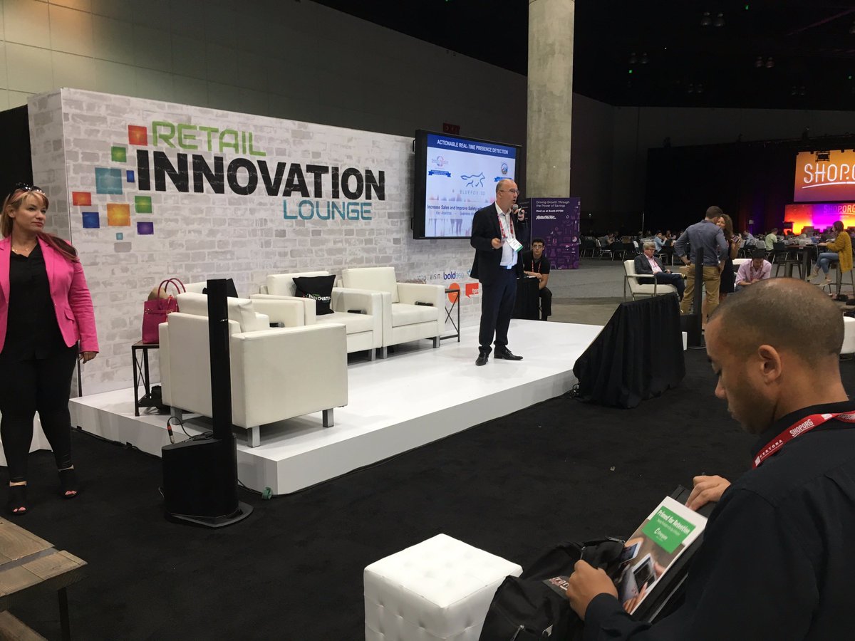 BlueFoxIO's tweet photo. #RIL17 Better Customer Engagement with No Apps No Beacons explained at #shoporg17 by @fredericrenard from @BlueFoxIO! https://t.co/CROeG9ZQwh
