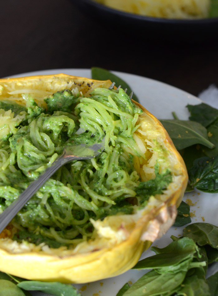 It's Fall Season, we're loving the spaghetti squash combos: ow.ly/7Dbr30fbWoS <a href="/runonrealfood/">Running on Real Food</a> #pesto #pasta