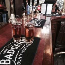 epicstreetstyle's tweet photo. #ales #pub #beer #ale #london #lovelondon #lovegreatbritain #badger #badgerale #timeoutlondon #fashionblogger https://t.co/WxvxDLTEDH