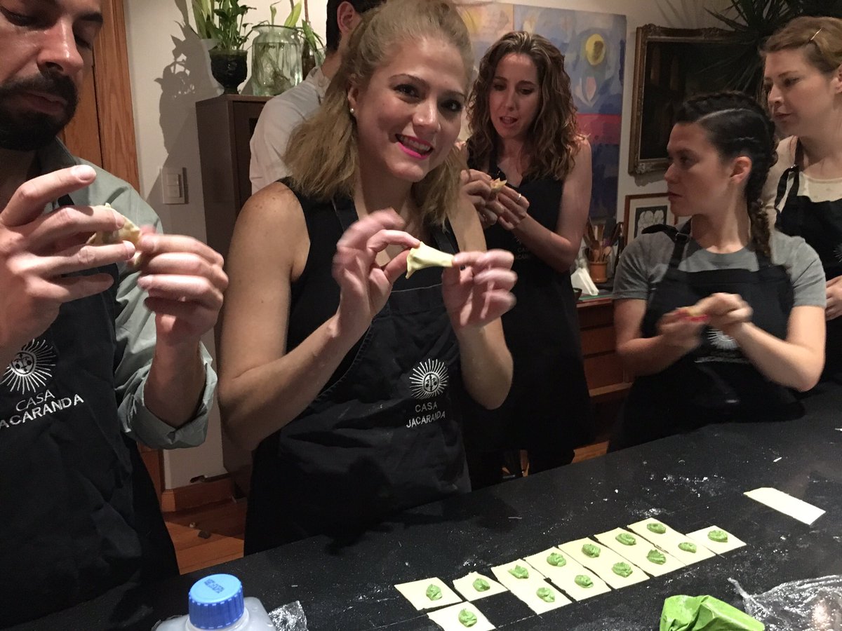 CasaJacarandaMX's tweet photo. Quedan ya muy pocos lugares pasvelmtallerbde pasta del chef @Marcarboni.
Apúntense ya porque ya es mañana jueves 28 sep a las 7 pm. https://t.co/JcyRDmUUBR