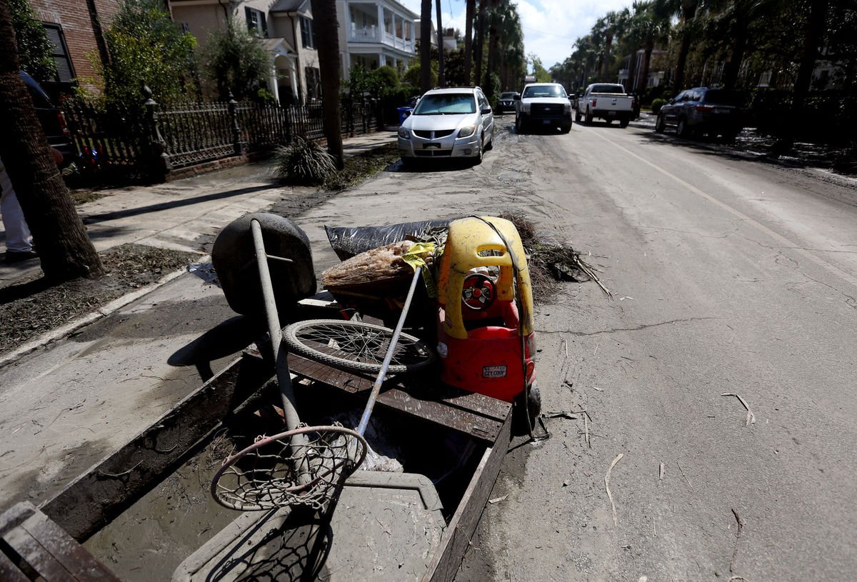 The Post and Courier on Twitter: "Storm debris cleanup continues in Charleston area in wake of