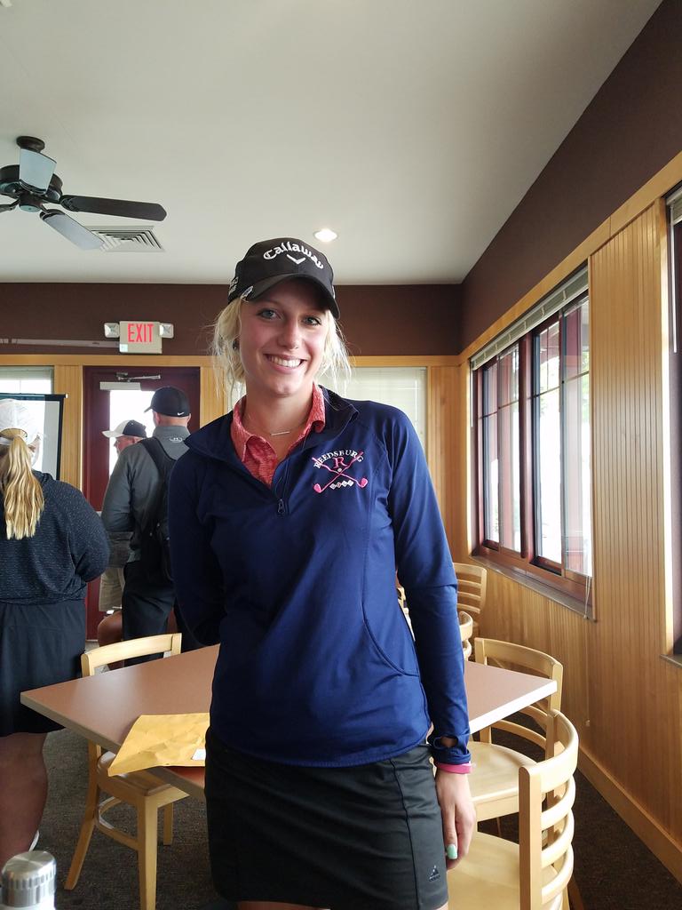 JesseLMonte's tweet photo. Congratulations @cayleebeyer for making your way to Sectionals next week! #1MoreWeek! #ReedsburgPride https://t.co/m8XLZrxWYs