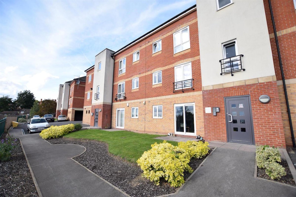 2-bed #property  in #Nottingham up to rent now, £695 pcm. Call today to arrange a viewing ldrs.ly/ZB6p1