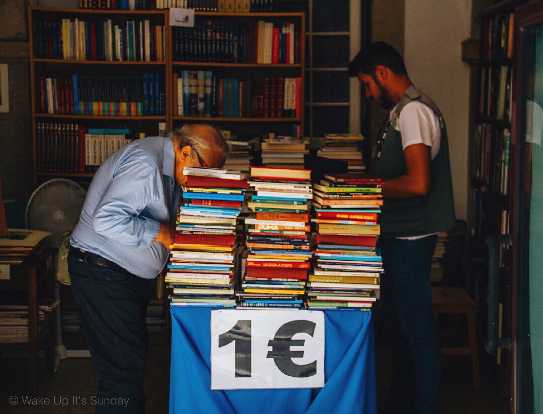 wuisunday's tweet photo. Every time I walk past a secondhand book store, I just can’t resist. 📚 https://t.co/oNikTQ5RKB