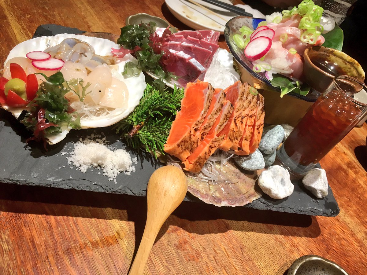 松本としまさ 旭川 一昨日 しあわせご飯夢いち ってとこに行ったんよ 旭川は盆地で 海も近くに無いけど そんな旭川でも 新鮮な海鮮が沢山食べれまっせ すげーぞここは 旭川の人も 旭川外の人も是非行ってみて おいでよ