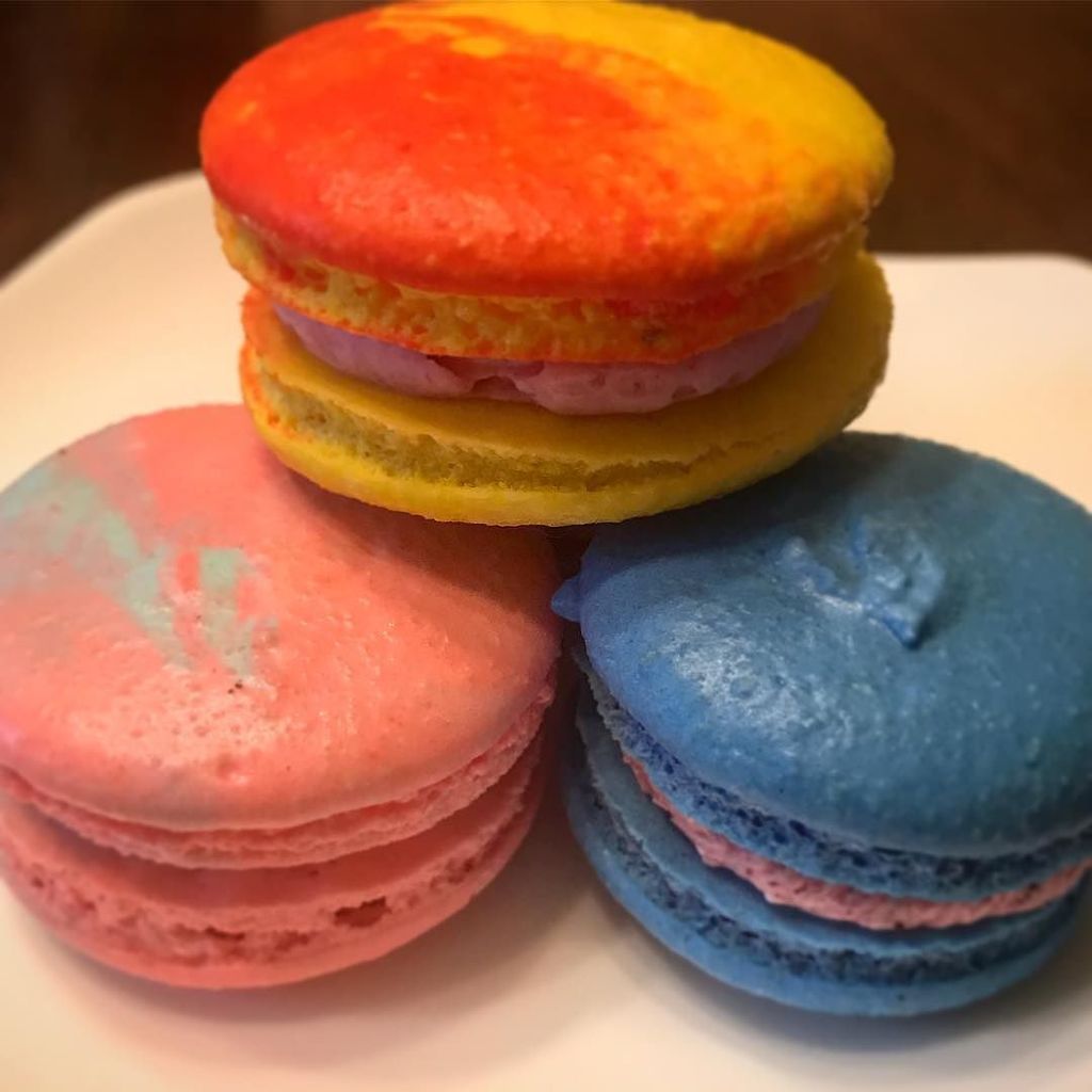 JenAswell's tweet photo. Instant alignment!
#alignmentbeforeaction
Check out the link in the bio to manifest your own macaroons! 😂🙏��✨🍭
.
.… https://t.co/scujzch7XC https://t.co/47aDiYcszX