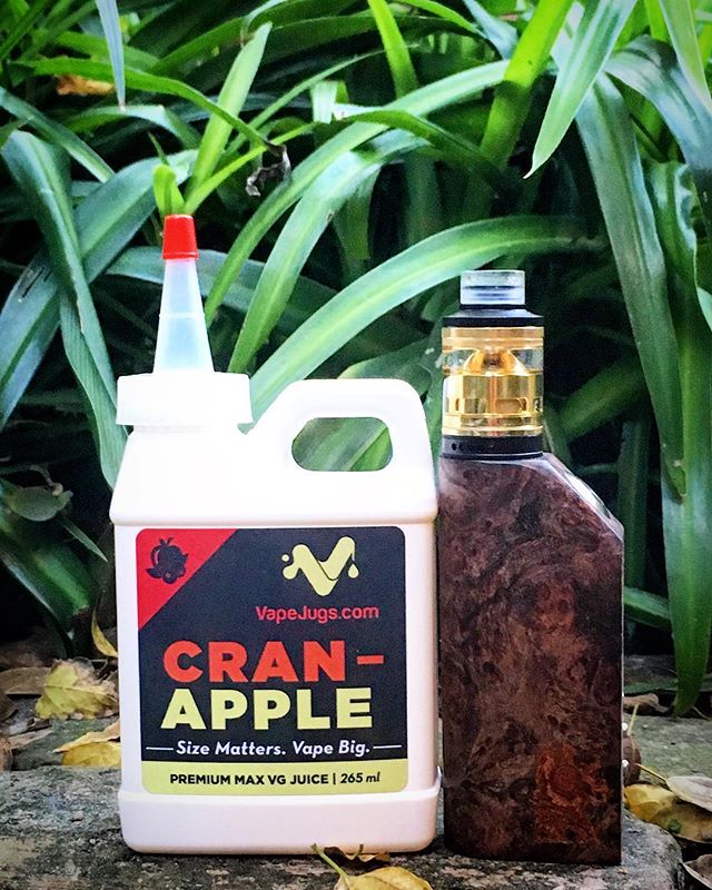 VapeJugs's tweet photo. Refreshing your twitter feed palate with some Cranapple

#vape #vapejuice #vapefam #vapecommunity #yum https://t.co/MnZkMZdH24