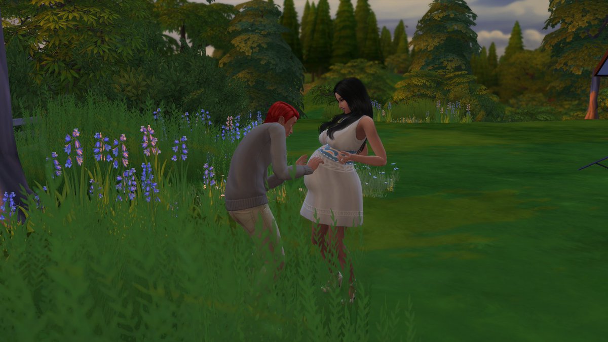 simmer_o's tweet photo. Anika's maternity pictures couldn't have turned out better! #TS4 #HepburnLegacy https://t.co/wCTiiKK228